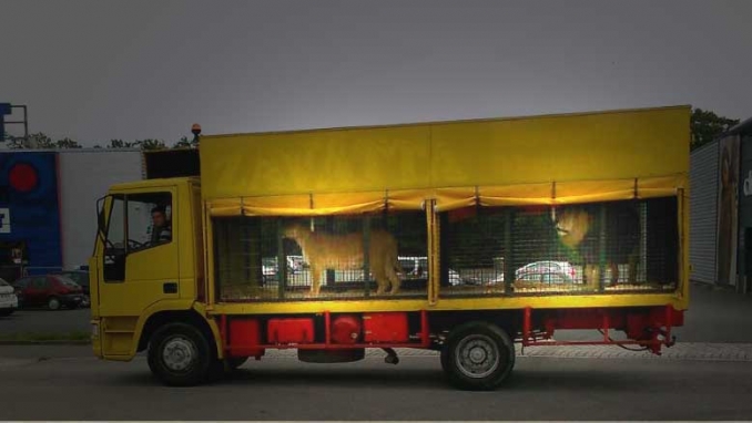 Circus animals in truck.Image: from PETA UK