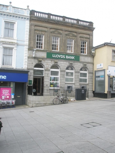 Lloyds Bank Redruth