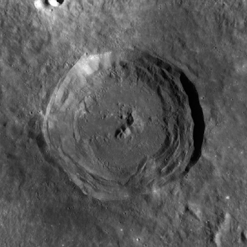 Maunder Crater