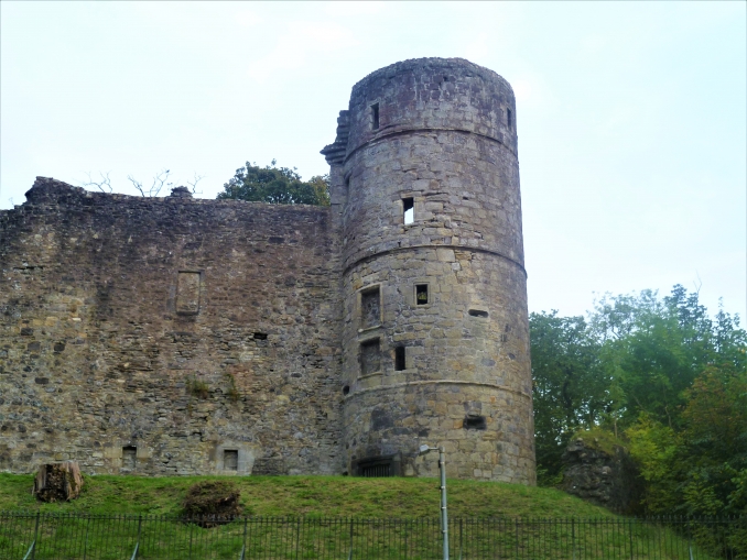 Strathaven Castle 6 2