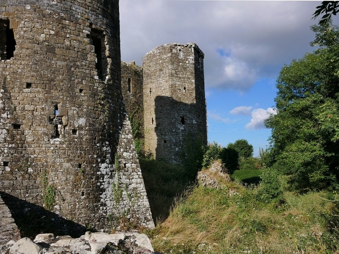 Llawhaden Castle image © Copyright Helge Klaus Rieder and released into the public domain